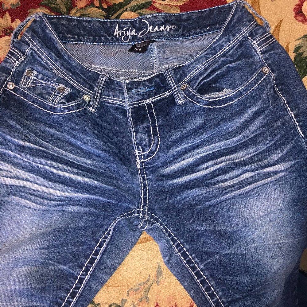 Ariya Country Jeans